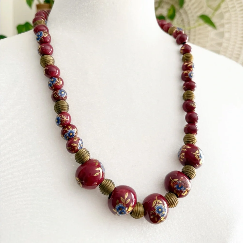 Vintage Oxblood Ceramic Bead Necklace Hand Painted Floral Chinoiserie Gilt MCM - Picture 4 of 9